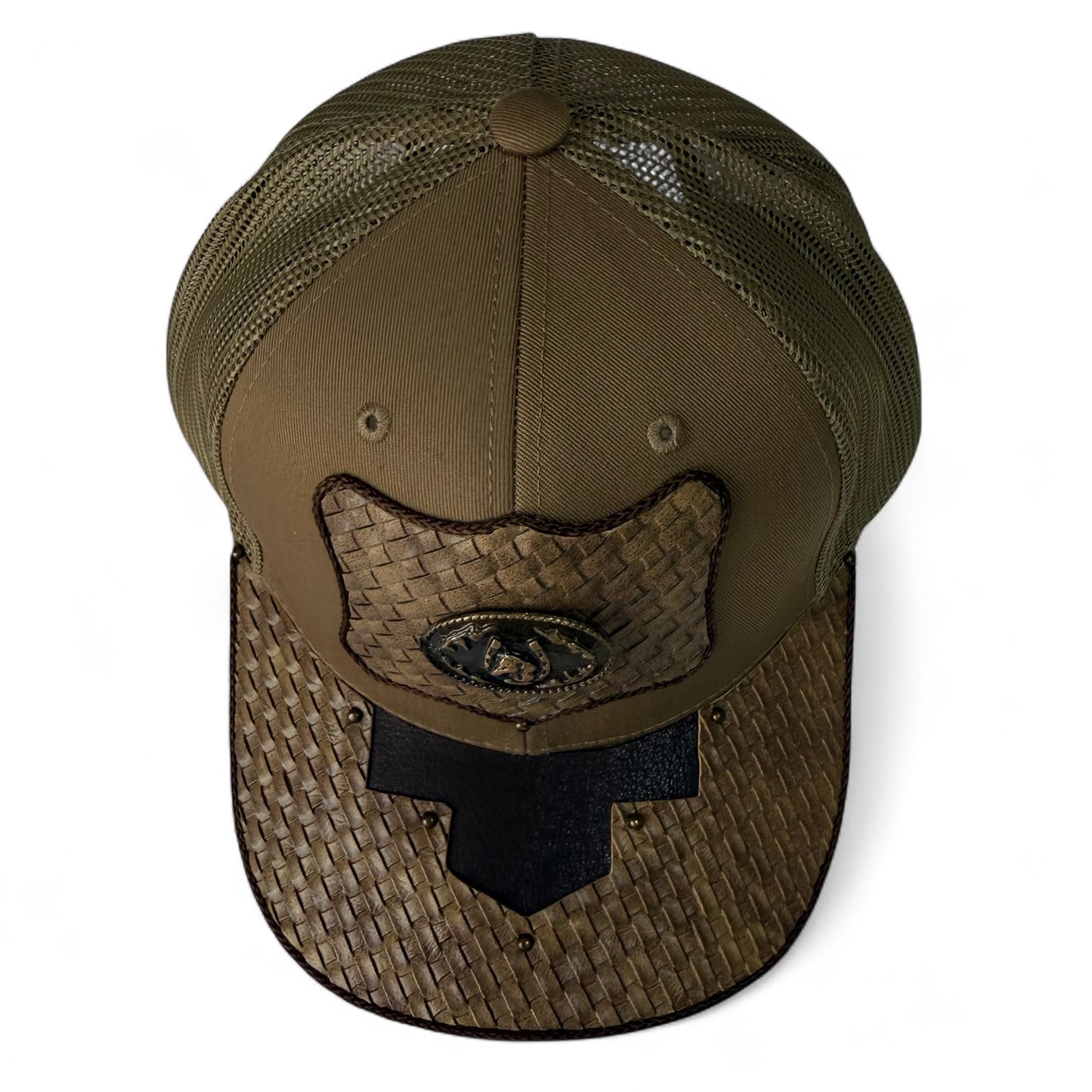 Gorra Trucker Artesanal Camel | Cuero Sintético y Herrajes | Hecha en México