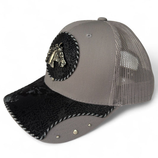 Gorra Trucker Artesanal Vaquera Caballo | Cuero Sintético y Herrajes | Hecha en México